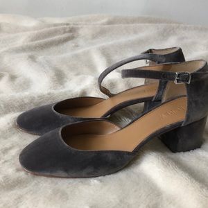 Block heel ankle strap shoe, NWOT